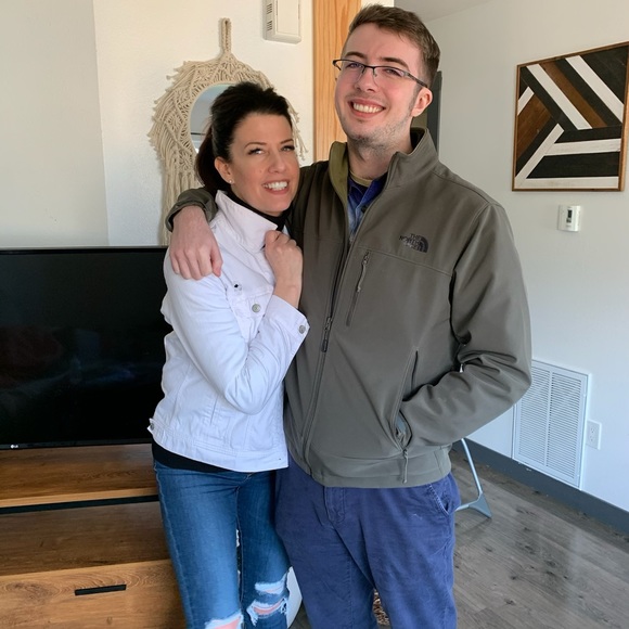 Hello Fellow Posher’s! I’m Jodi & welcome to my closet. - Picture 2 of 6